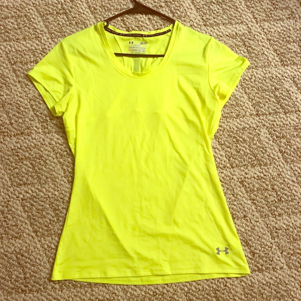 Under Armour T-shirt